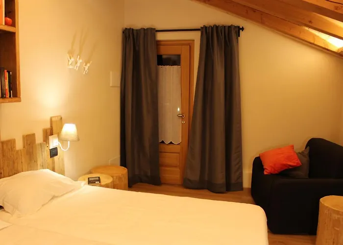 Le Jardin De Pierre Nus